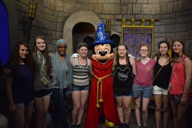 Reighard and her friends got the chance to meet the famous Mickey Mouse. 