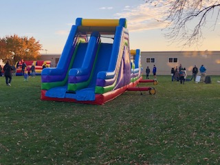 The+bungee+run+bouncie+house+serves+as+a+new+attraction+at+this+years+Fall+Fun+Fest.+%C2%A8The+bungee+run+house+I+think+attracted+more+students%2C%C2%A8+John+Cooper+said.+Students%2C+teachers+alike+enjoyed+the+bungee+run+house.%0A